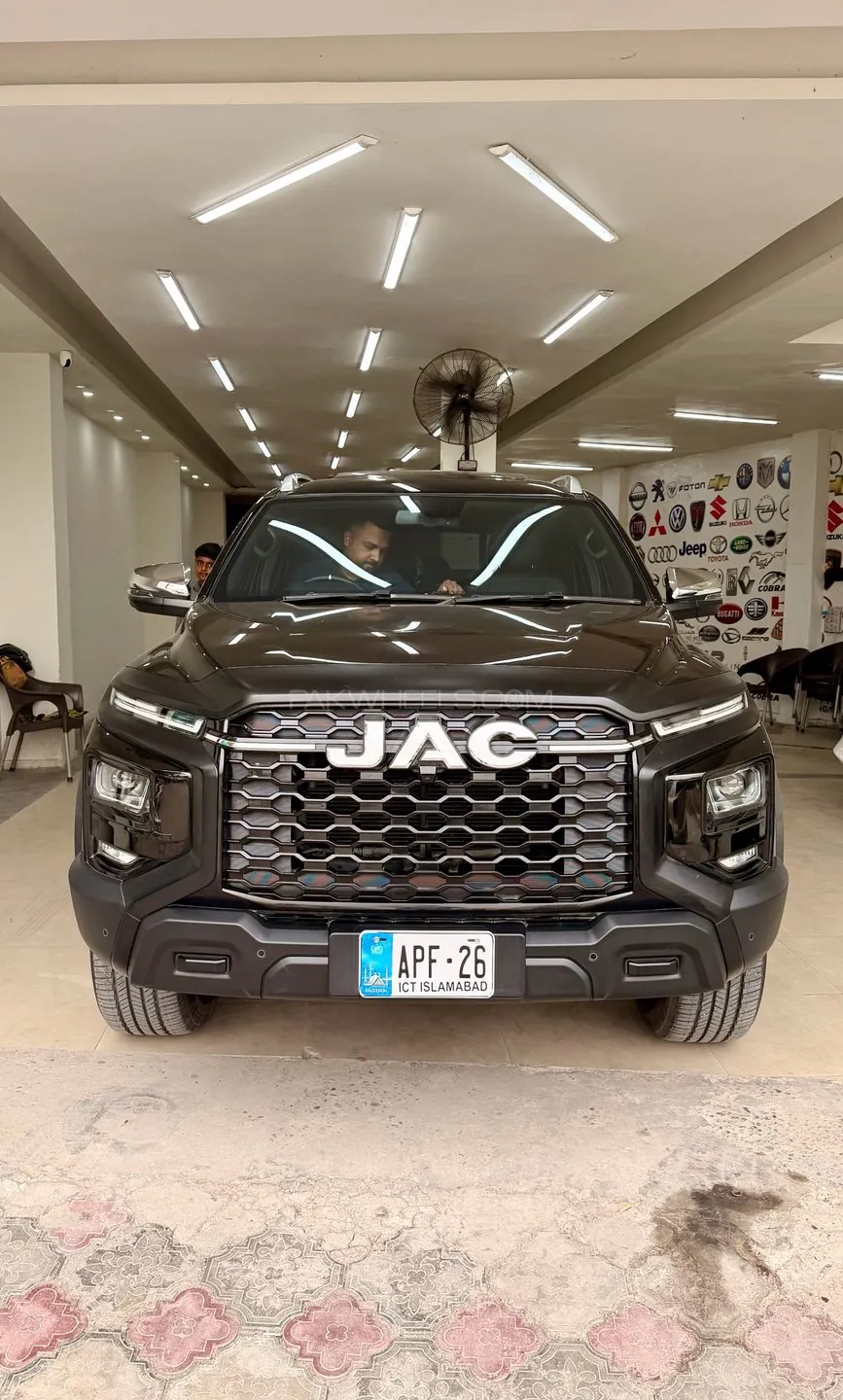 JAC T9