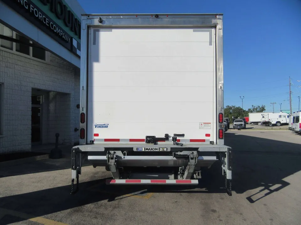 Isuzu Nrr 2025 photo 4