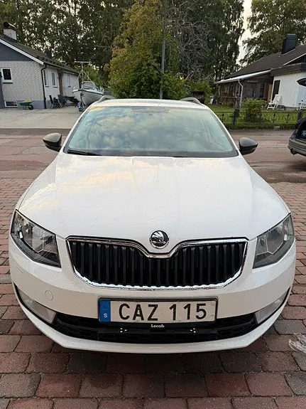 Skoda Octavia 2014 photo 2