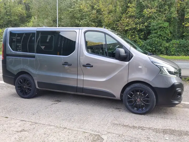 Renault Trafic 2019 photo 4