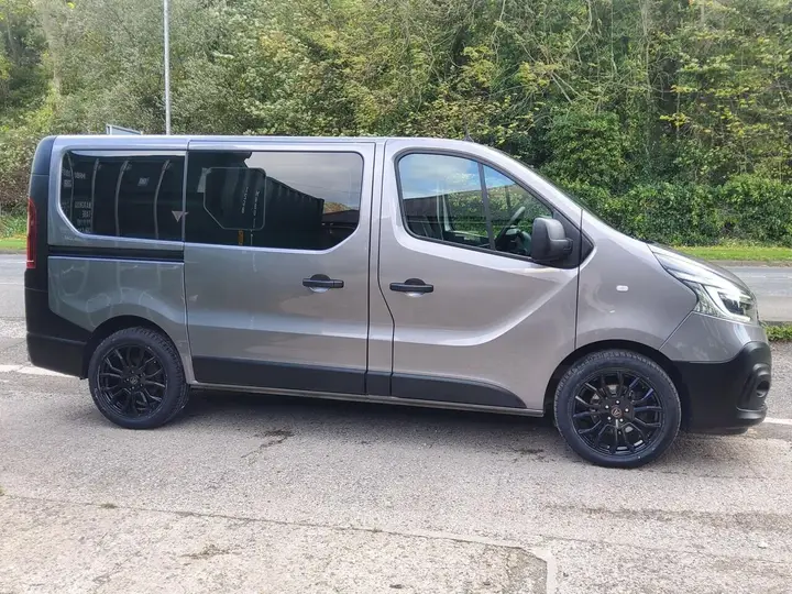 Renault Trafic 2019 photo 5