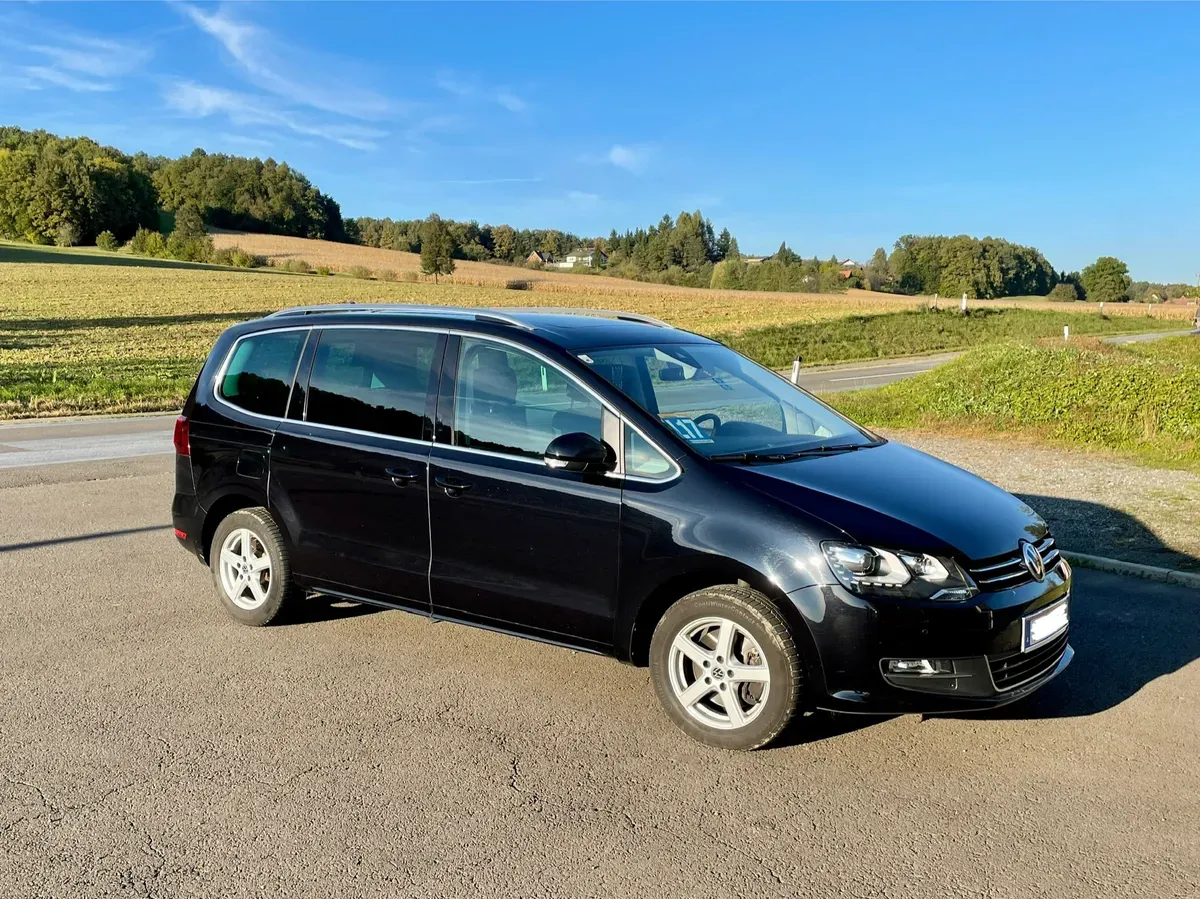 Volkswagen Sharan 2017 photo 2
