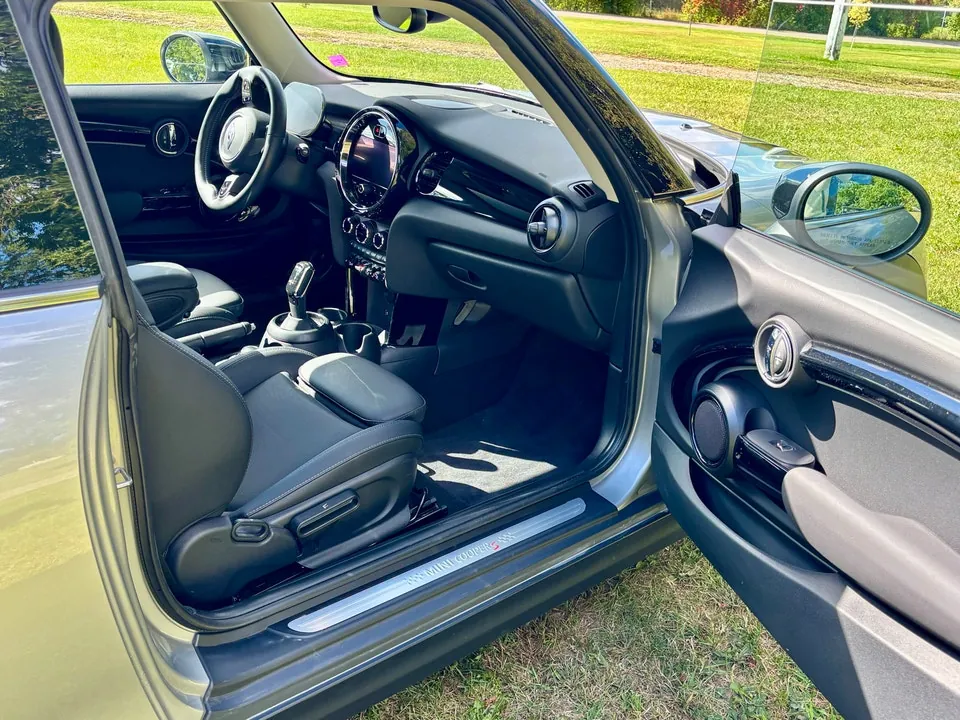Mini Cooper S 2024 photo 4