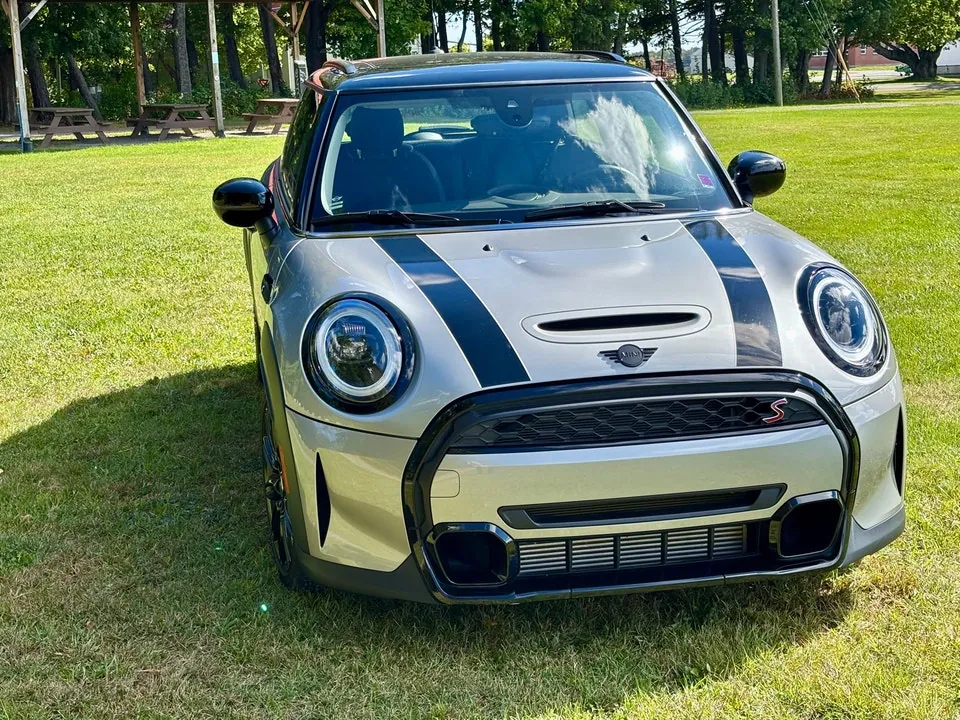 Mini Cooper S 2024 photo 2