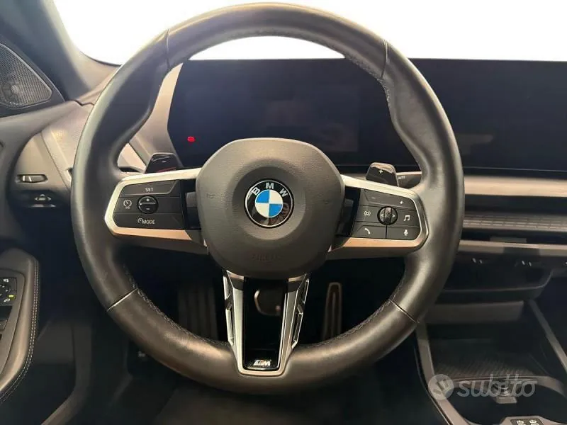 BMW 2 Series 2025 photo 4