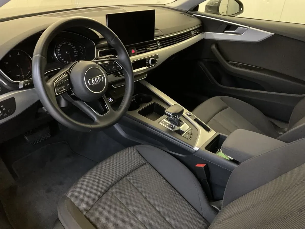 Audi A5 2023 photo 3