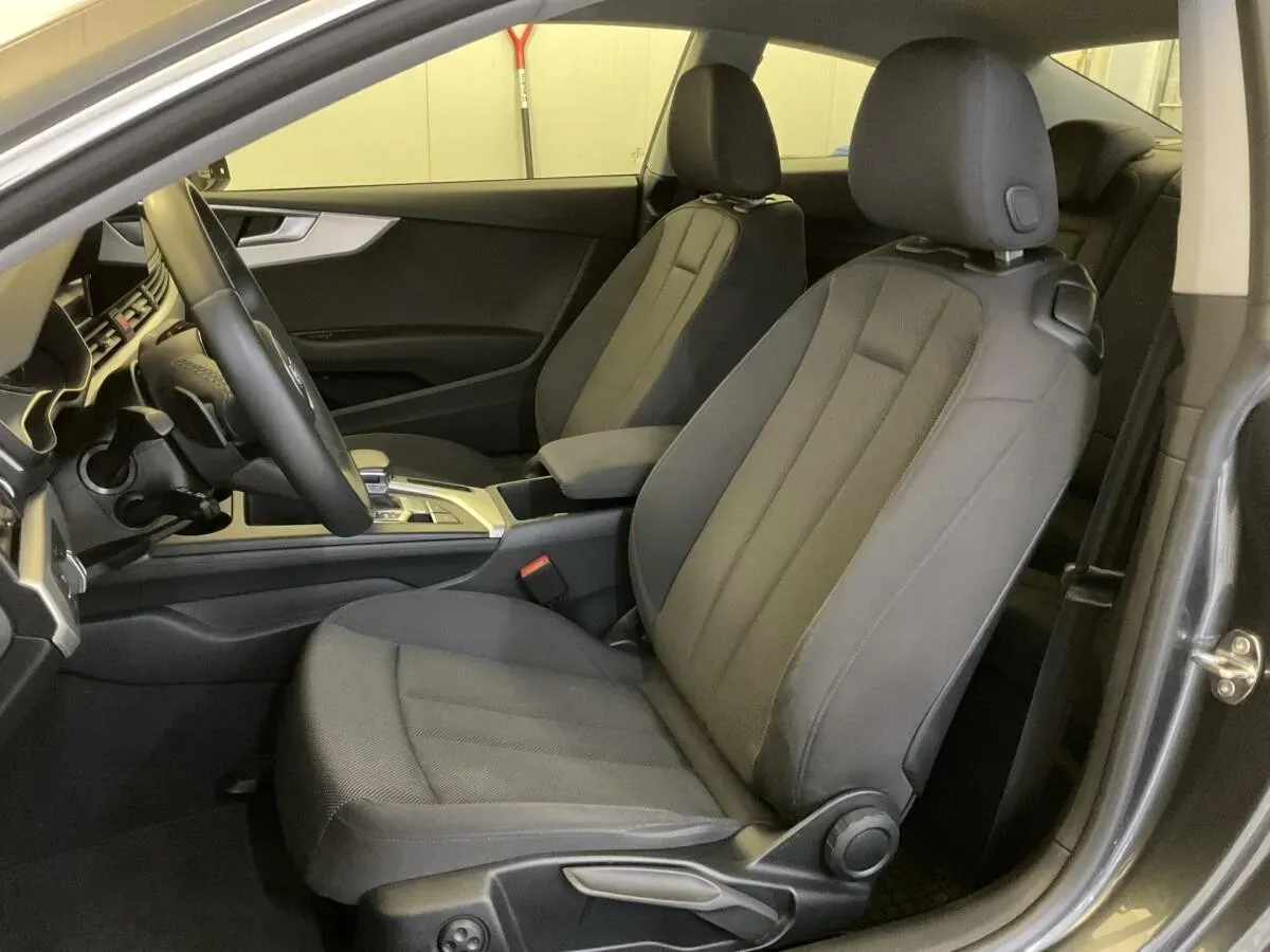 Audi A5 2023 photo 2