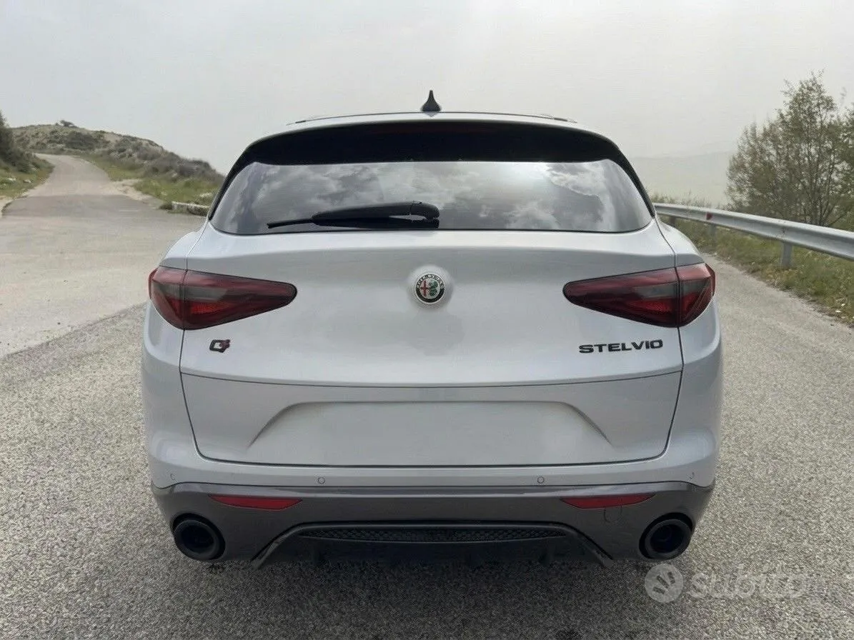 Alfa Romeo Stelvio 2022 photo 5