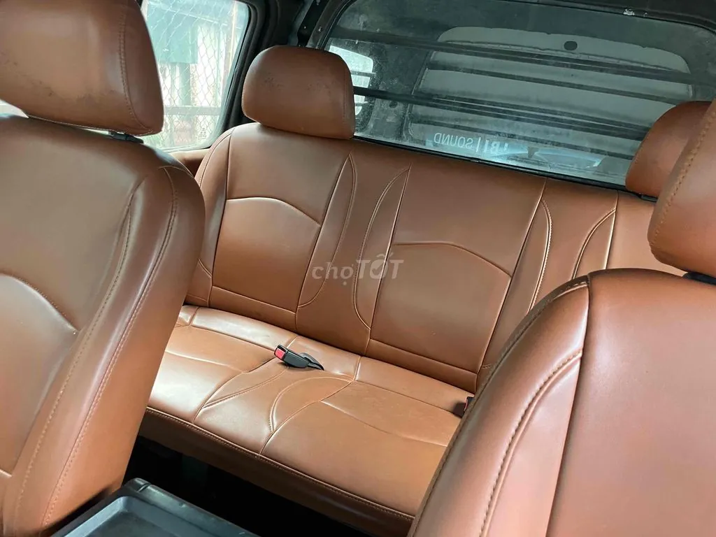 Hyundai Starex 2004 photo 2