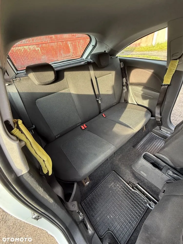 Opel Corsa 2010 photo 5