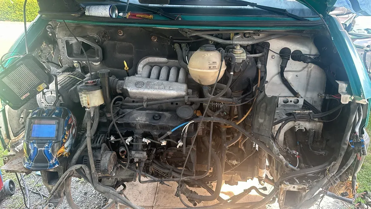 Volkswagen T4 1995 photo 3