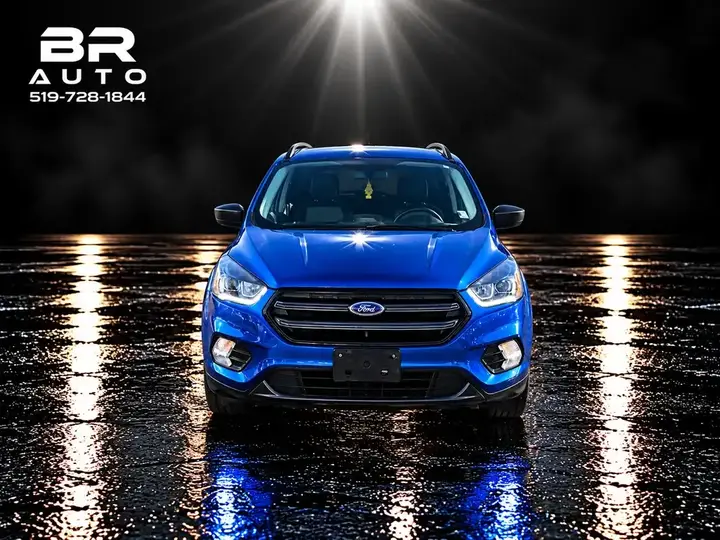 Ford Escape 2019 photo 2