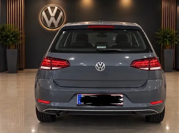 Volkswagen Golf 2019 photo 2