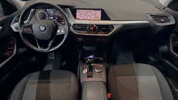BMW 1 Series 2022 photo 3
