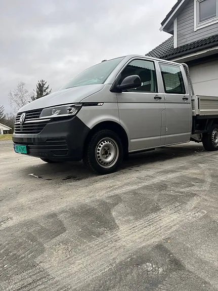 Volkswagen Transporter 2022 photo 2