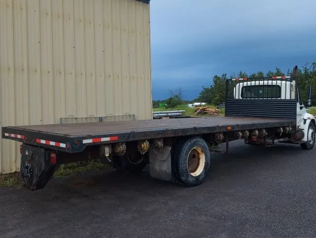 International Durastar 4300 2007 photo 3