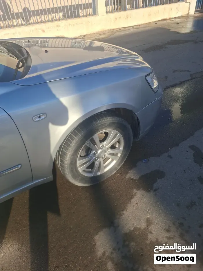 Hyundai Sonata 2008 photo 2