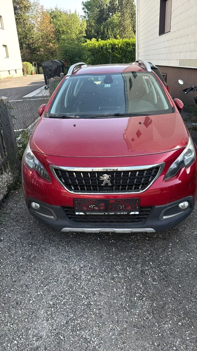 Peugeot 2008 2016 photo 2