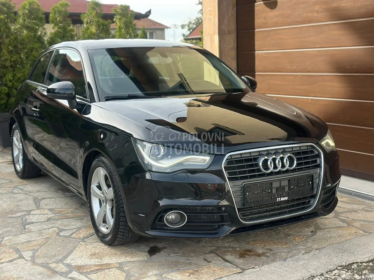 Audi A1 2011 photo 3