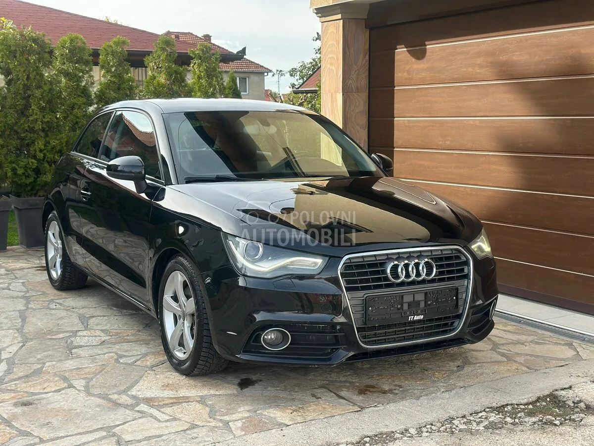 Audi A1 2011 photo 2