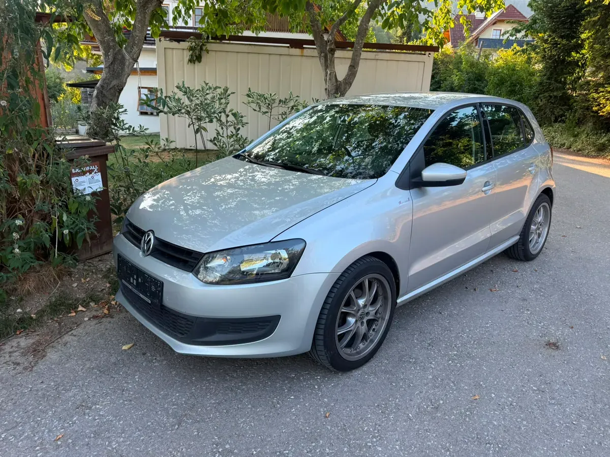 Volkswagen Polo 2011 photo 3