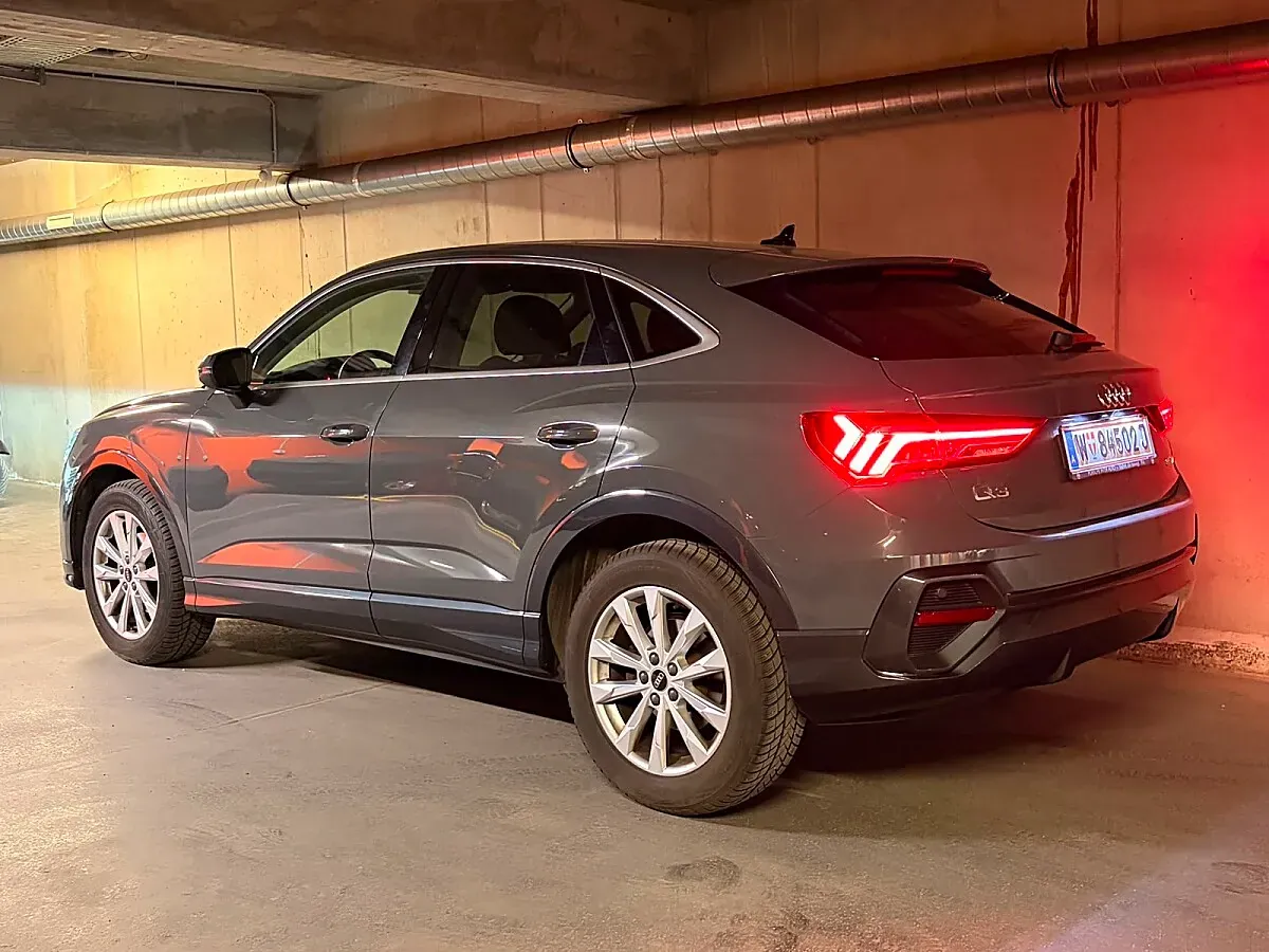 Audi Q3 2023 photo 3