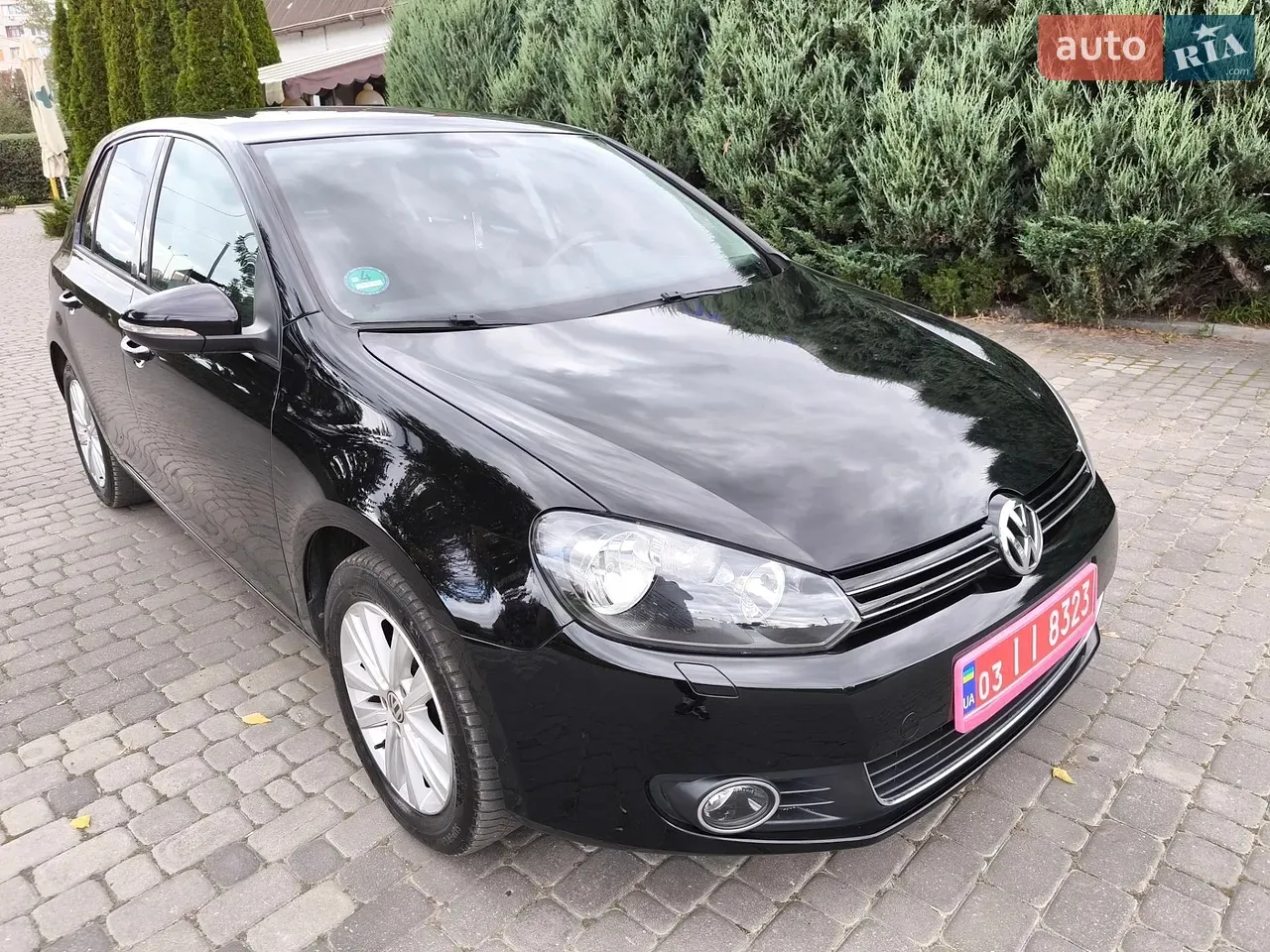Volkswagen Golf 2011 photo 2