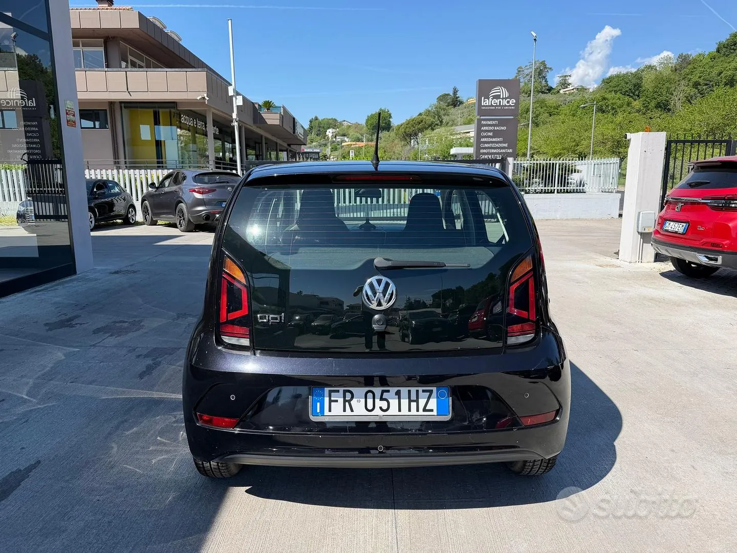 Volkswagen Up 2018 photo 3