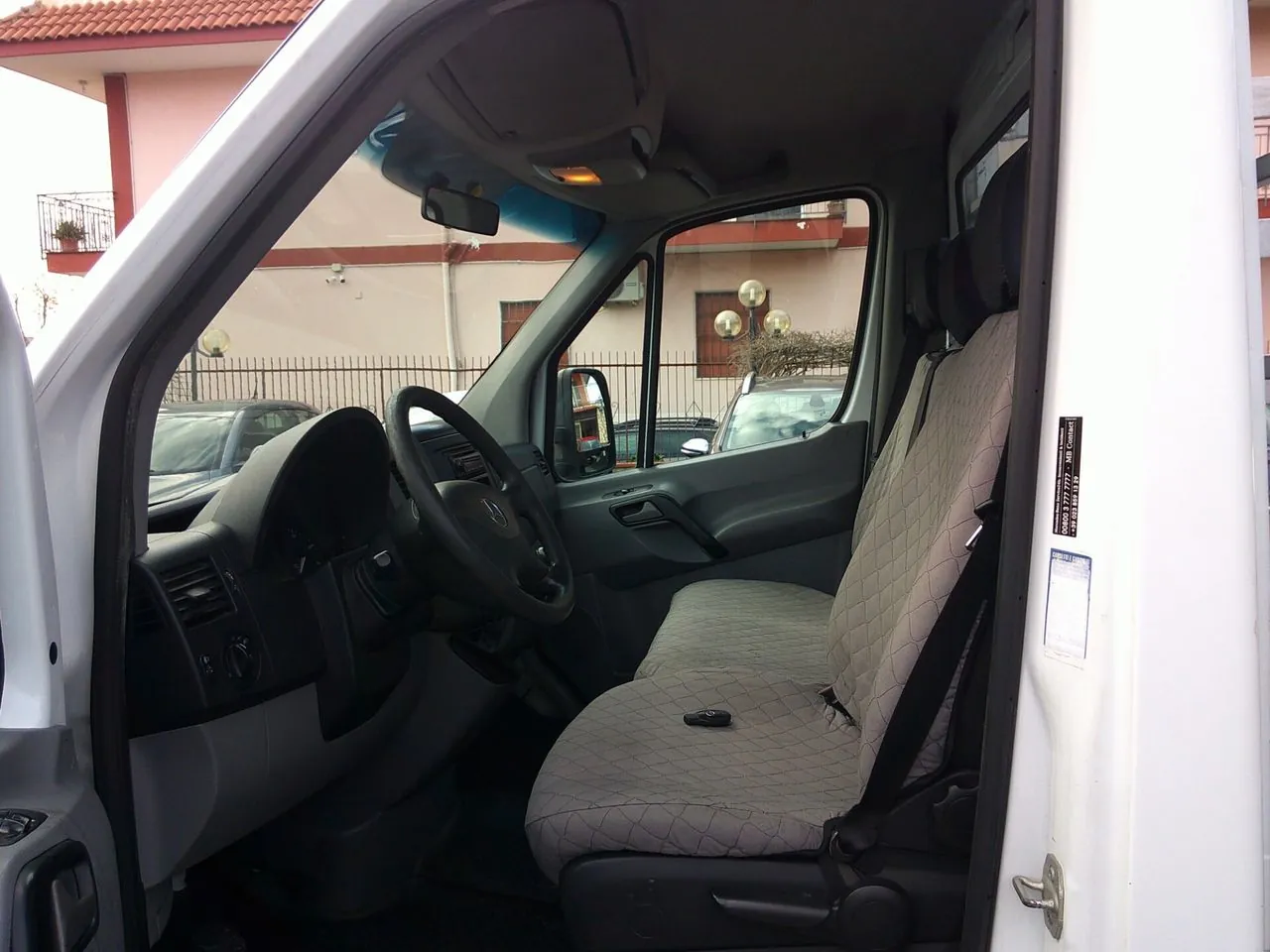 Mercedes-Benz Sprinter 2012 photo 4