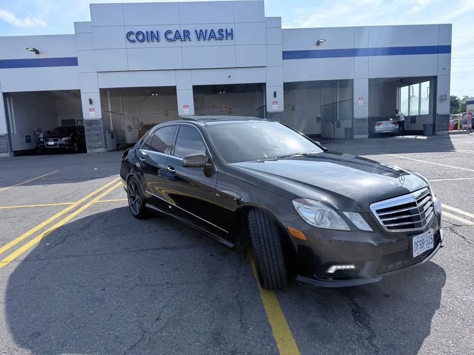 Mercedes-Benz E-Class 2011 photo 2