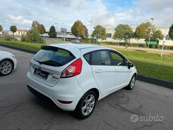 Ford Fiesta 2014 photo 5