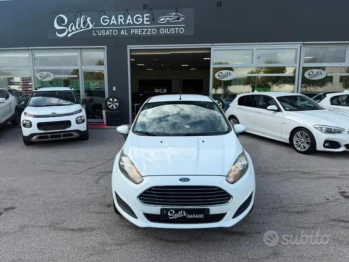 Ford Fiesta 2014 photo 2