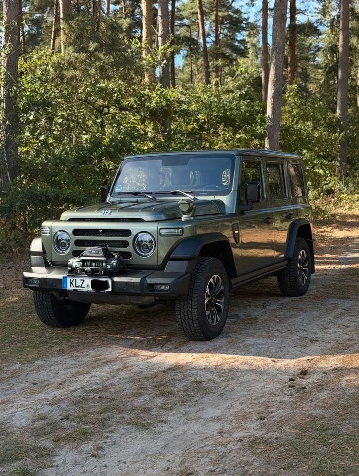 BMW 212