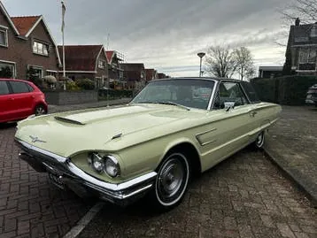 Ford Thunderbird