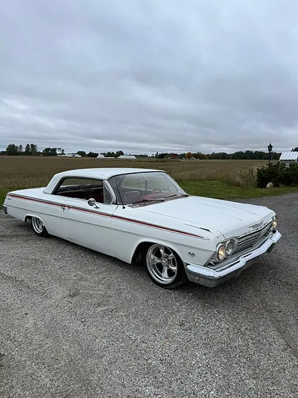 Chevrolet Impala 1962 photo 3