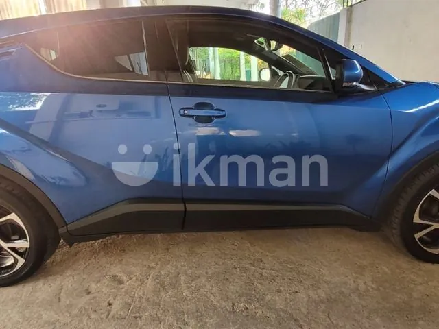 Toyota Chr 2019 photo 2
