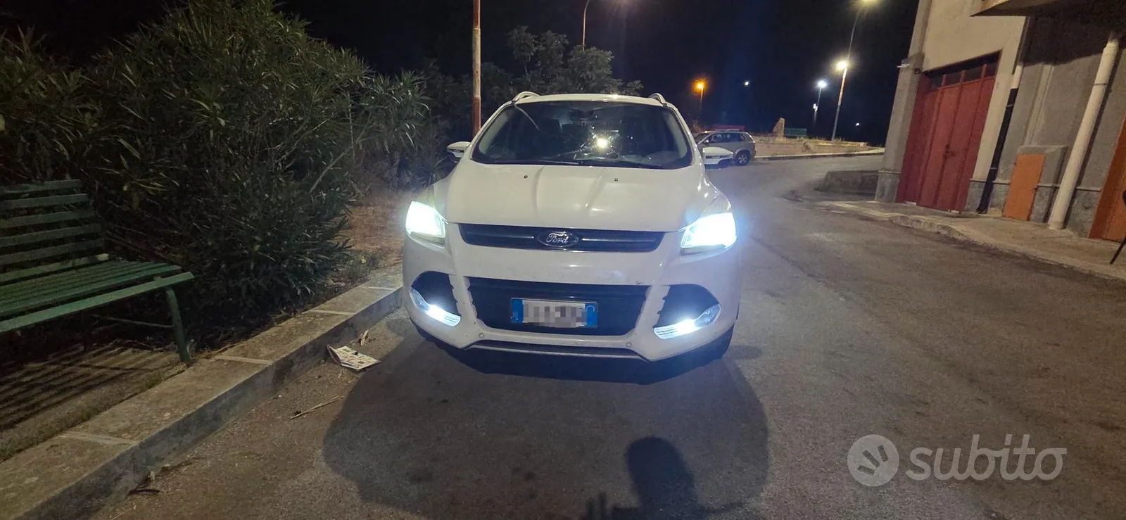 Ford Kuga 2013 photo 2
