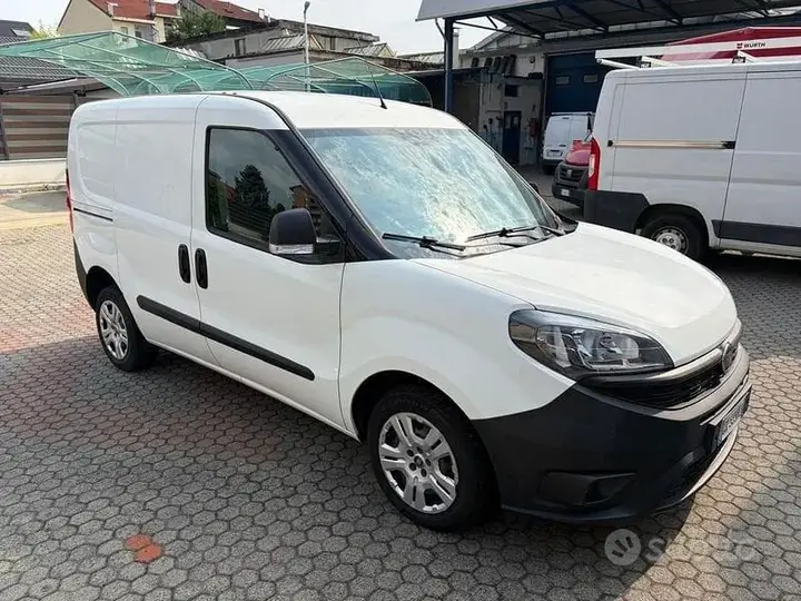 Fiat Doblo 2022 photo 2