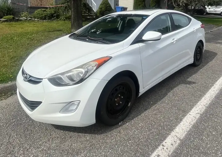 Hyundai Elantra 2013 photo 2