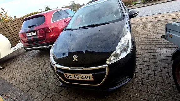 Peugeot 208 2016 photo 2