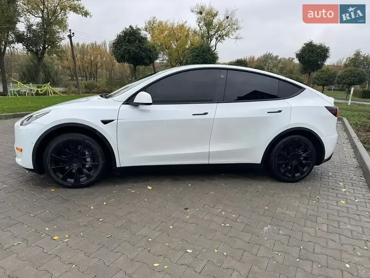 Tesla Model Y 2020 photo 3
