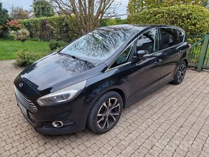 Ford S-Max