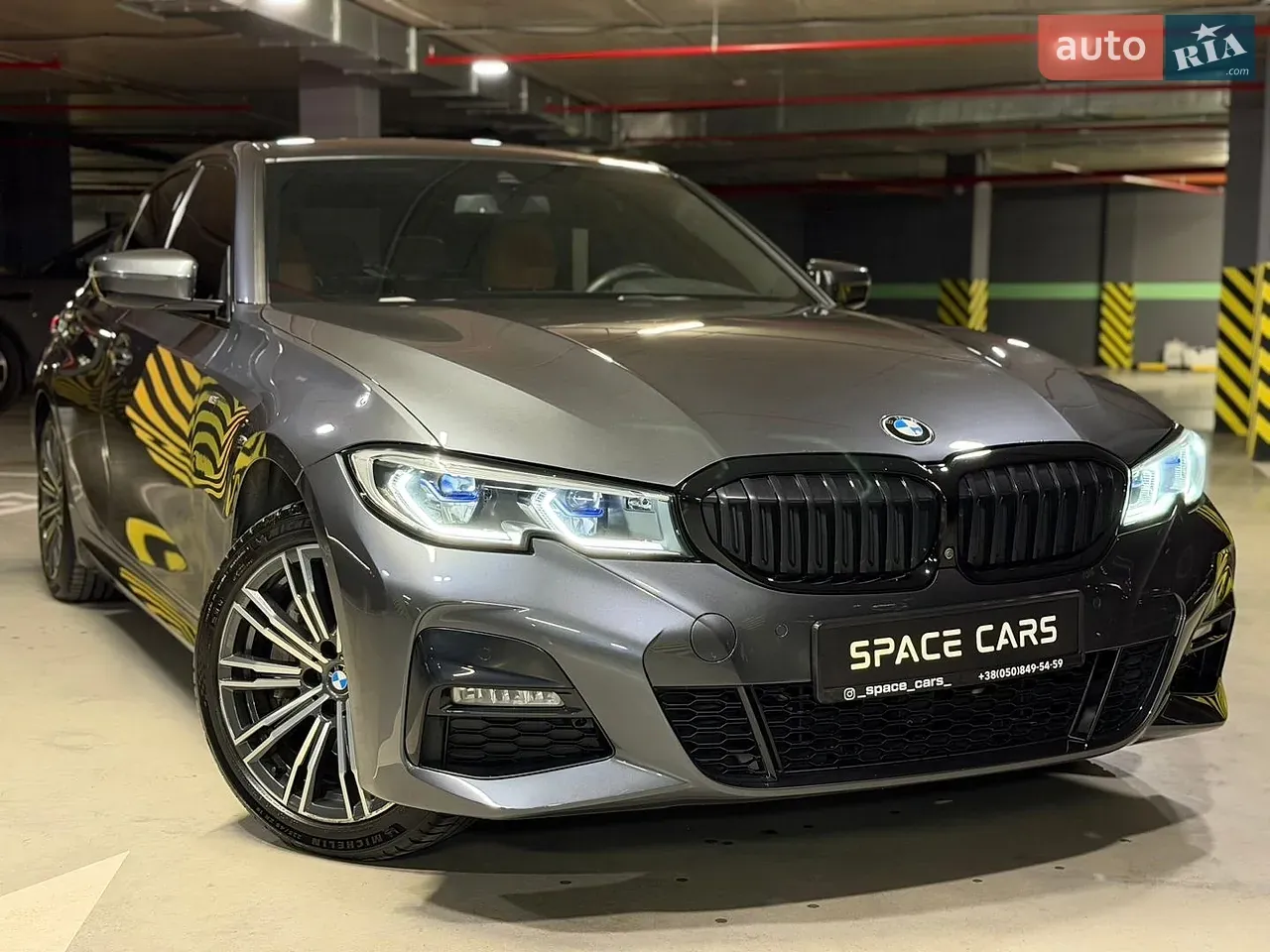 BMW 3 Series 2019 photo 3