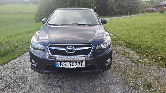 Subaru Xv 2012 photo 2