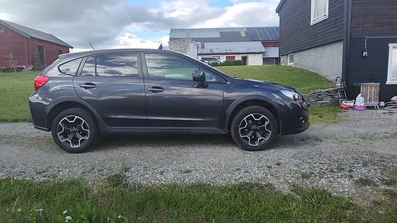 Subaru Xv 2012 photo 4