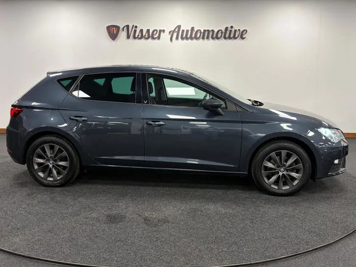 Seat Leon 2019 photo 2