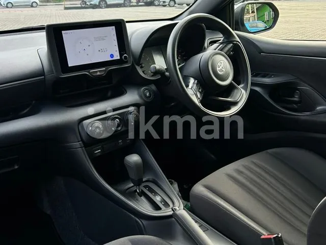 Toyota Yaris 2024 photo 3