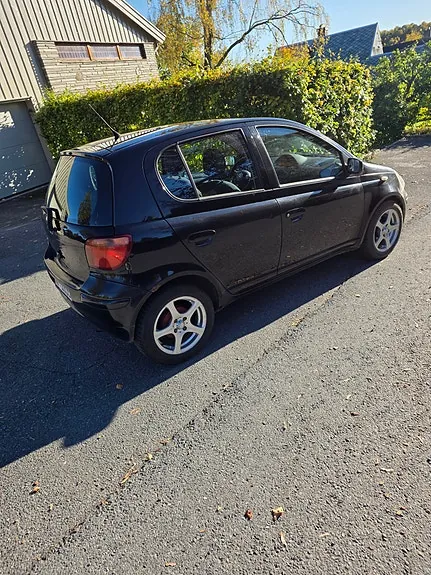 Toyota Yaris 2005 photo 5