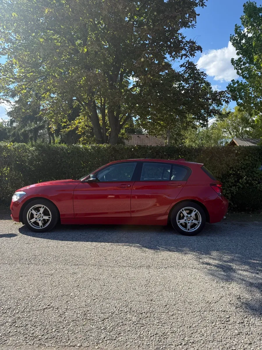 BMW 1 Series 2011 photo 3