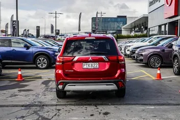 Mitsubishi Outlander 2023 photo 5